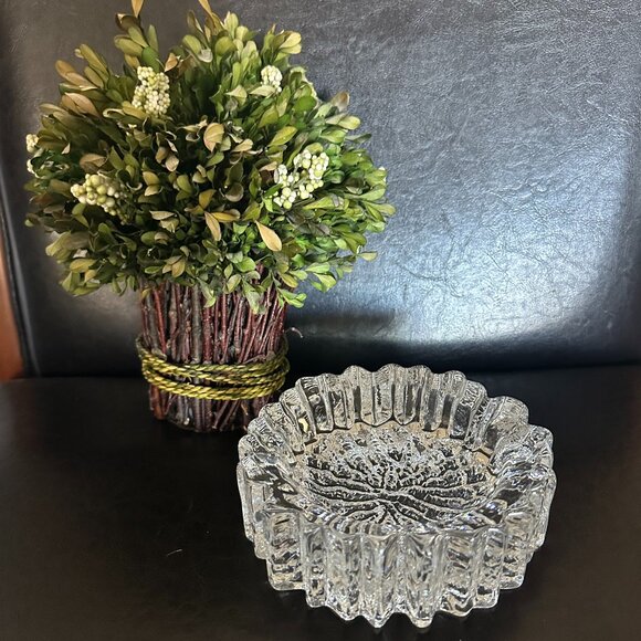 MCM Willy Johansson Scandinavian Art Glass Hadeland Norway Nautilus Crystal Bowl
